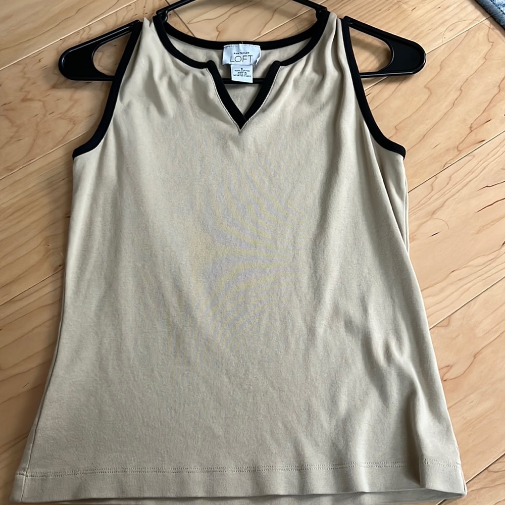 ANN TAYLOR LOFT TANK TOP